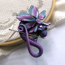 Load image into Gallery viewer, NEEDLE MINDER Blackberry Dragon 1