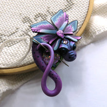 Load image into Gallery viewer, NEEDLE MINDER Blackberry Dragon 35