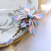 Load image into Gallery viewer, NEEDLE MINDER Opal Moth 65