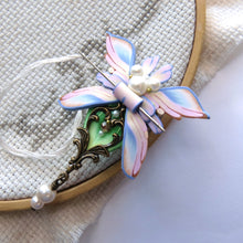 Load image into Gallery viewer, NEEDLE MINDER June Pearl Moth 34