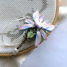 Load image into Gallery viewer, NEEDLE MINDER June Pearl Moth 47