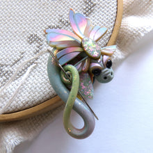 Load image into Gallery viewer, NEEDLE MINDER October Opal Dragon 20