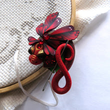 Load image into Gallery viewer, NEEDLE MINDER July Ruby Dragon 4