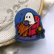 Load image into Gallery viewer, WOOD Needle Minder NOT CLAY please read description, Hand painted wood.