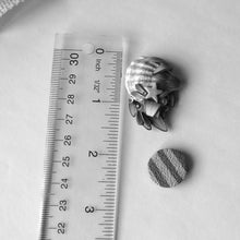 Load image into Gallery viewer, NEEDLE MINDER, Seashell Mermaid Treasure 63