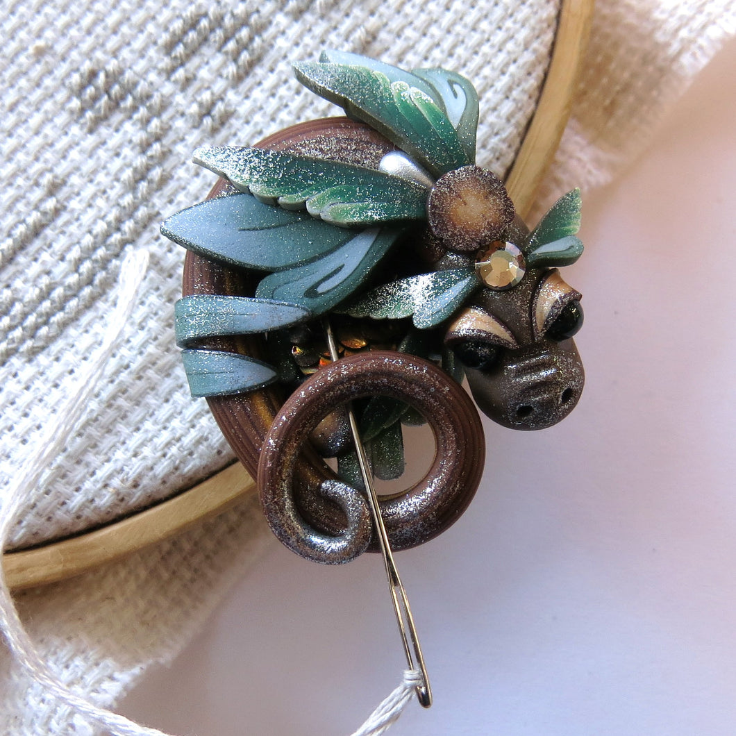 NEEDLE MINDER Forest Frost Dragon 11