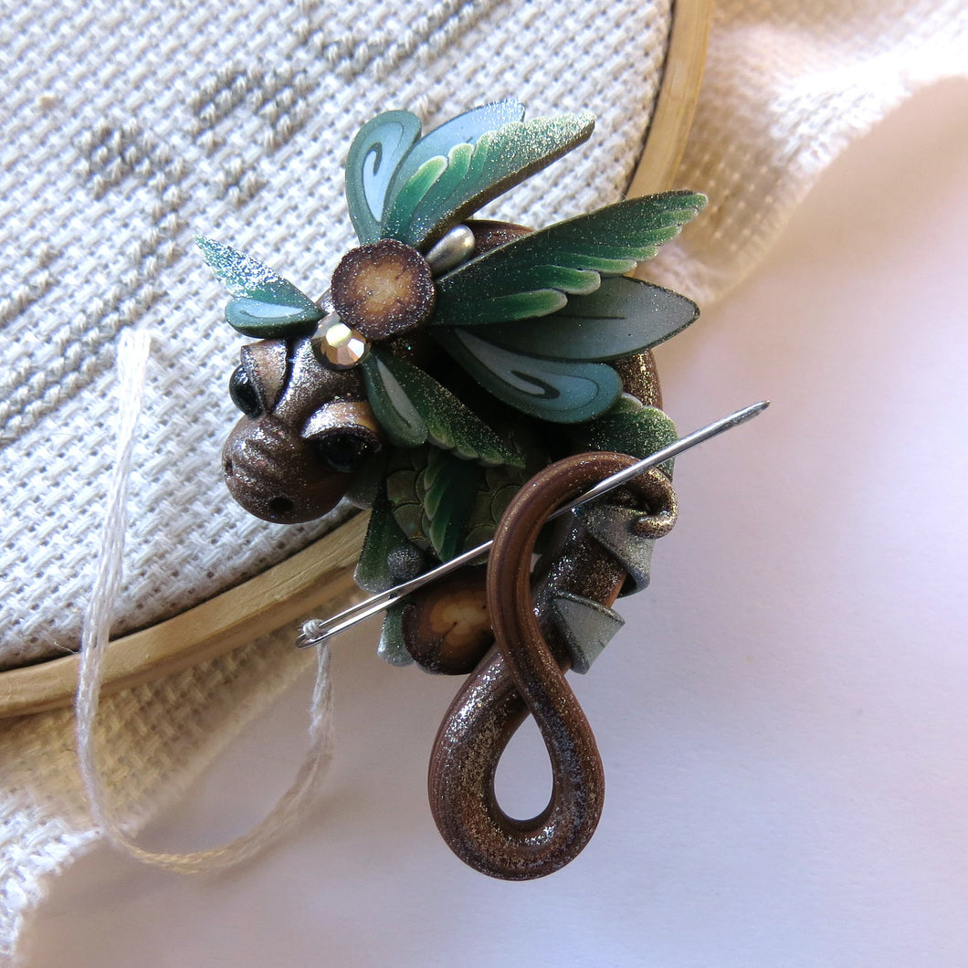 NEEDLE MINDER Forest Frost Dragon  19