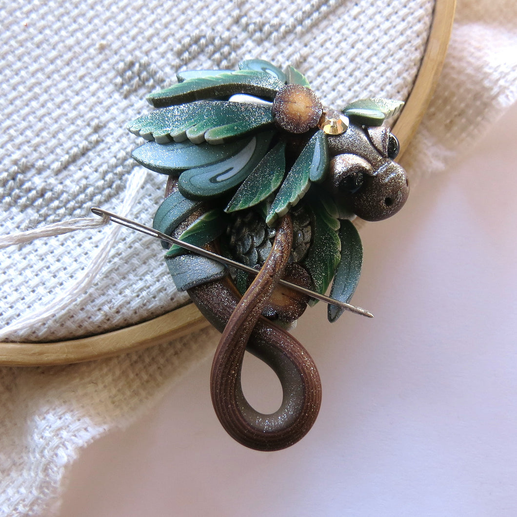 NEEDLE MINDER Forest Frost Dragon  51