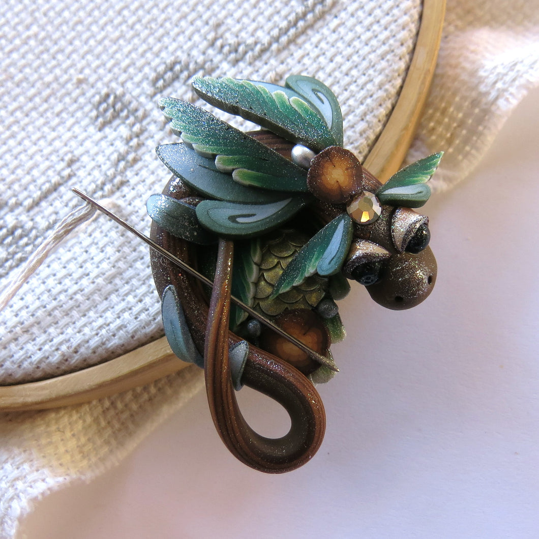 NEEDLE MINDER Forest Frost Dragon  5