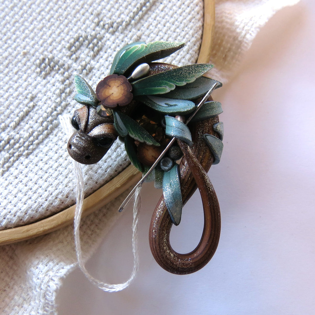 NEEDLE MINDER Forest Frost Dragon 65