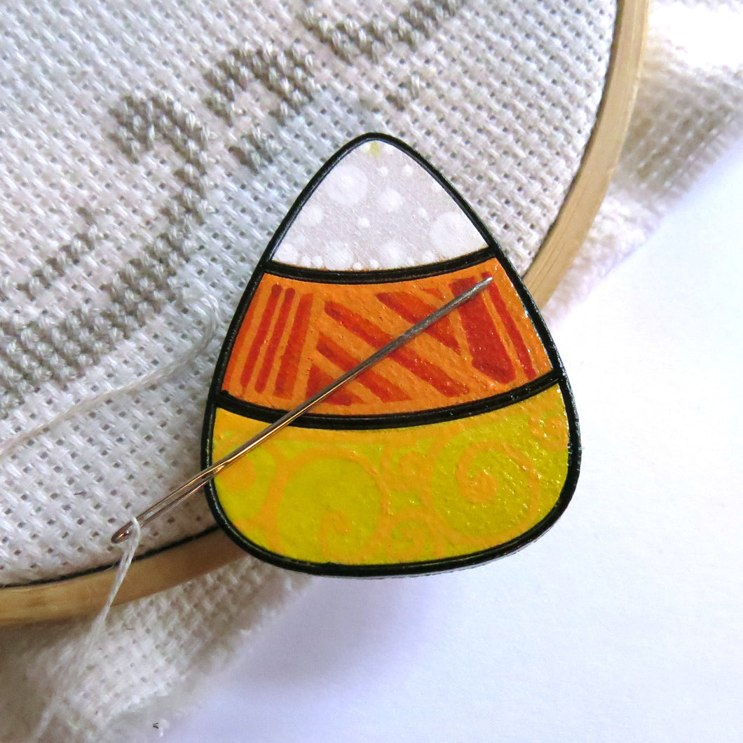 WOOD Needle Minder NOT CLAY please read description, Hand painted wood. K83