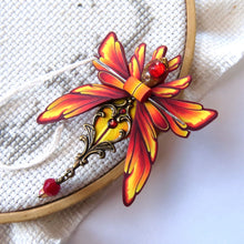Load image into Gallery viewer, NEEDLE MINDER Flame Moth 24
