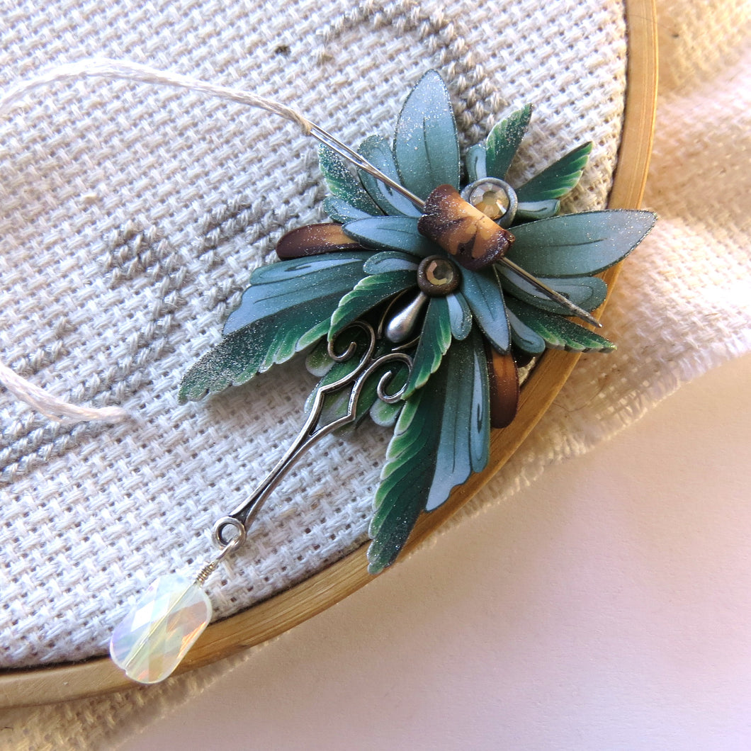 NEEDLE MINDER Forest Frost Moth 60