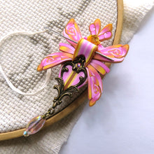 Load image into Gallery viewer, NEEDLE MINDER Sunset Rose Moth 38
