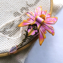 Load image into Gallery viewer, NEEDLE MINDER Sunset Rose Moth 44
