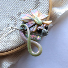 Load image into Gallery viewer, NEEDLE MINDER October Opal Dragon 16
