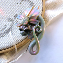 Load image into Gallery viewer, NEEDLE MINDER October Opal Dragon 21
