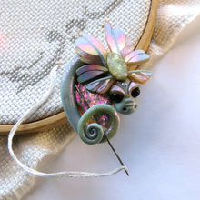 Load image into Gallery viewer, NEEDLE MINDER October Opal Dragon 27
