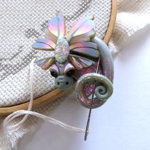 Load image into Gallery viewer, NEEDLE MINDER October Opal Dragon 37
