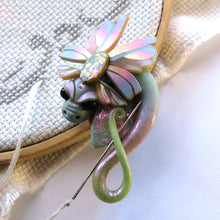 Load image into Gallery viewer, NEEDLE MINDER October Opal Dragon 38
