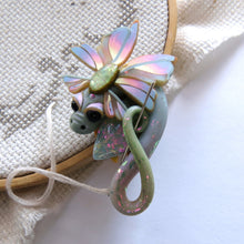 Load image into Gallery viewer, NEEDLE MINDER October Opal Dragon 43
