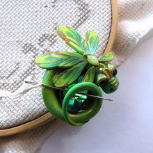 Load image into Gallery viewer, NEEDLE MINDER August - Peridot Dragon 24
