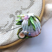 Load image into Gallery viewer, NEEDLE MINDER, Seashell Mermaid Treasure 80
