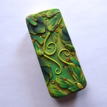 Load image into Gallery viewer, NEEDLE CASE August - Peridot Dragon's Lair, Slide Top Tin 33
