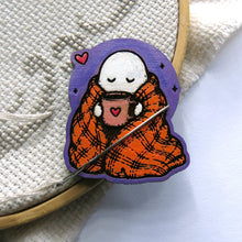 Load image into Gallery viewer, WOOD Needle Minder NOT CLAY please read description, Hand painted wood.
