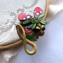 Load image into Gallery viewer, NEEDLE MINDER Woodsy Dragon 31
