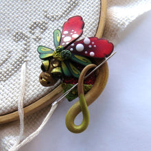Load image into Gallery viewer, NEEDLE MINDER Woodsy Dragon 43
