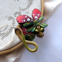 Load image into Gallery viewer, NEEDLE MINDER Woodsy Dragon 44
